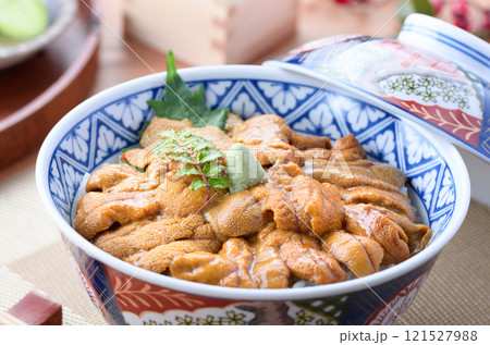 贅沢な高級雲丹を使った うに丼 121527988