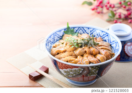 贅沢な高級雲丹を使った うに丼 121528003