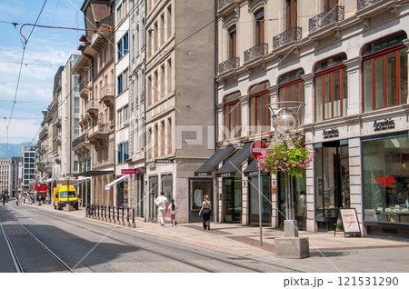 スイスジュネーブの美しい街並み風景 スイスジュネーブの美しい街並み風景 121531290