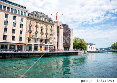 スイスジュネーブの美しい街並み風景 スイスジュネーブの美しい街並み風景 121531294