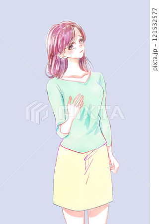 泣いている女性 121532577