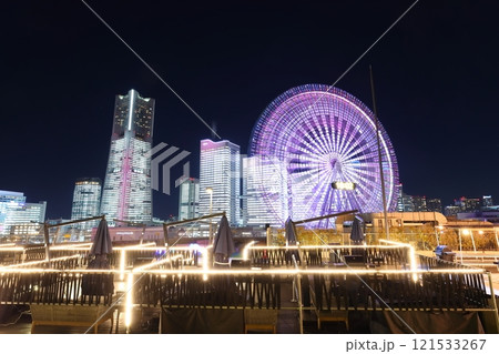 《神奈川県》横浜みなとみらい・オフィス全館ライトアップ夜景 《神奈川県》横浜みなとみらい・オフィス全館ライトアップ夜景 121533267