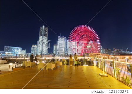 《神奈川県》横浜みなとみらい・オフィス全館ライトアップ夜景 《神奈川県》横浜みなとみらい・オフィス全館ライトアップ夜景 121533271
