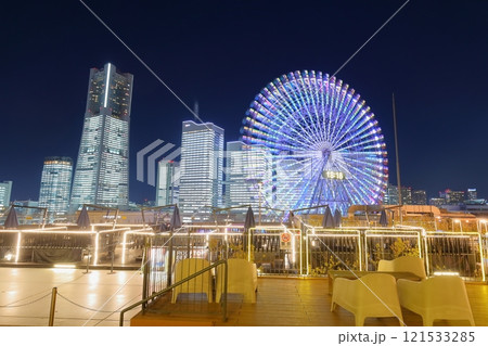 《神奈川県》横浜みなとみらい・オフィス全館ライトアップ夜景 《神奈川県》横浜みなとみらい・オフィス全館ライトアップ夜景 121533285