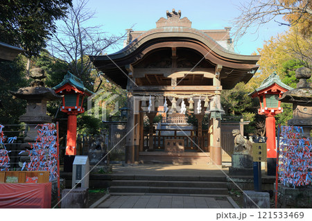 江の島 江の島神社の奥津宮 江の島 江の島神社の奥津宮 121533469