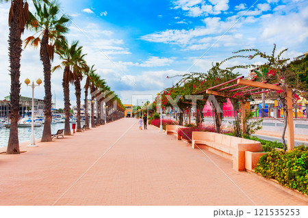 Promenade at the port of Alicante city, Spain Promenade at the port of Alicante city, Spain 121535253