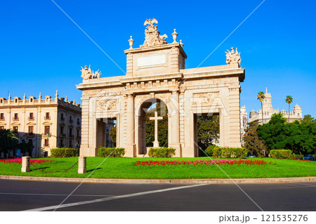 Porta de la Mar or Sea Gate, Valencia 121535276