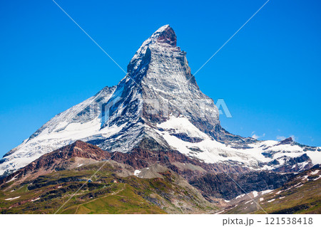 Matterhorn mountain range in Switzerland 121538418