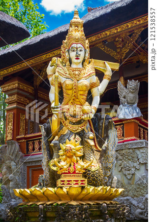 Pura Saraswati temple in Ubud 121538557