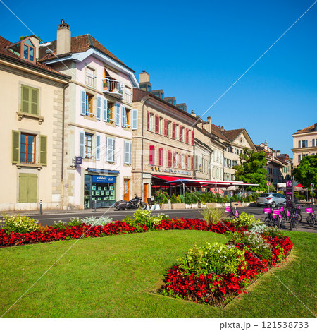 Nyon town on Lake Geneva 121538733