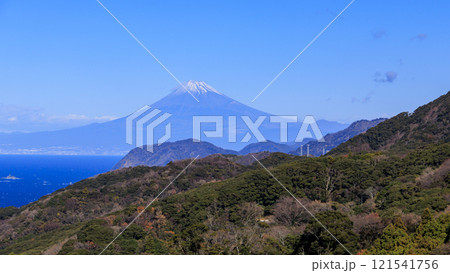 富士山の見える石部棚田 121541756