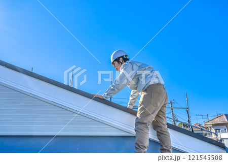 戸建て家屋の屋根修理工事 屋根 戸建て家屋の屋根修理工事 屋根 121545508
