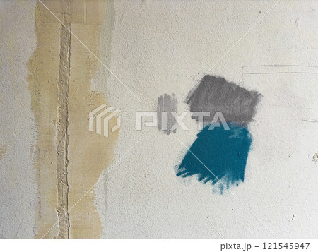 Fragment of an old wall with cracks and holes. Structure of an old wall. Architectural concept for repair, restoration and construction 121545947