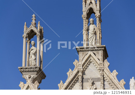 Gothic church Santa Maria della Spina in Pisa, Italy, sunny summer day 121546931