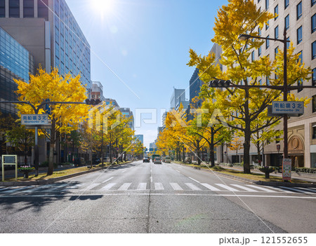 御堂筋線の風景 121552655