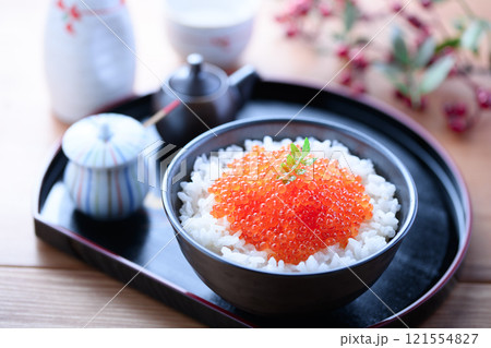 いくら丼 121554827