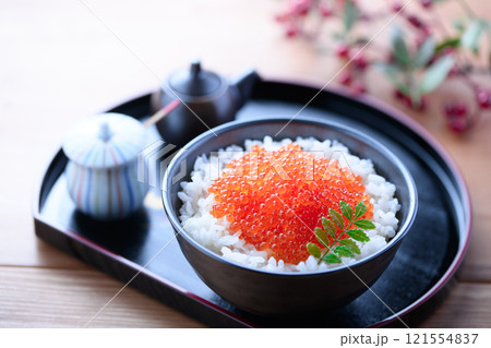 いくら丼 121554837