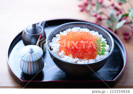 いくら丼 121554838
