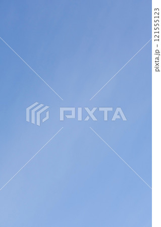 《背景素材》空素材・空イメージ・青空・薄雲 121555123