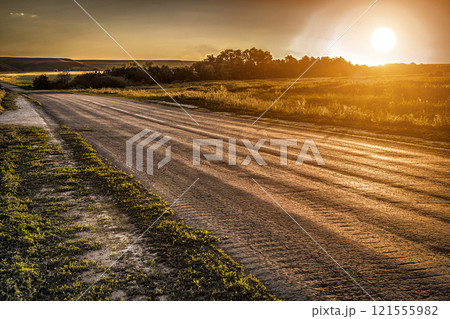The road receding into the distance The road receding into the distance 121555982