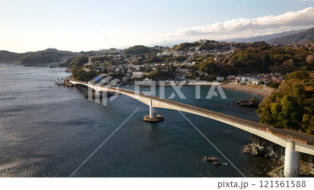 【空撮】真鶴半島　岩付近 121561588