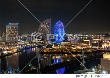 横浜みなとみらい地区の夜景 121563588