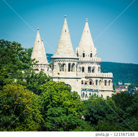 fishermen Bastion on the Castle Hill in Budapest fishermen Bastion on the Castle Hill in Budapest 121567188