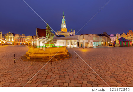Poznan Town Hall on the Market Square at Sunset, Poznan, Poland 121572846