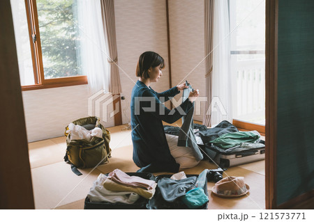 女子一人旅 女子一人旅 121573771