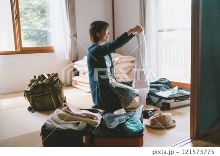 女子一人旅 女子一人旅 121573775