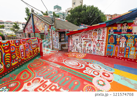 Painted view of the Rainbow Village in Taichung, Taiwan. which used to be a village that was military dependent, is a top-rated tourist attraction in Taichung. Painted view of the Rainbow Village in Taichung, Taiwan. which used to be a village that was military dependent, is a top-rated tourist attraction in Taichung. 121574708
