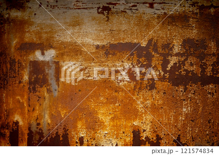 錆びた鉄板の背景素材　赤み 121574834
