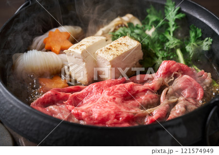 すき焼き 121574949