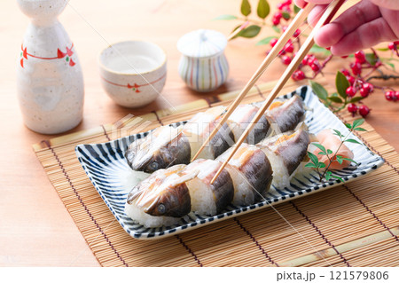 鮎寿司 天然物 （ 和歌山県 古座川産 天然アユ ） 郷土料理  121579806