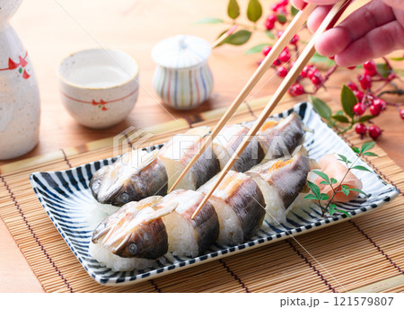 鮎寿司 天然物 ( 和歌山県 古座川産 天然アユ ) 郷土料理 鮎寿司 天然物 ( 和歌山県 古座川産 天然アユ ) 郷土料理 121579807