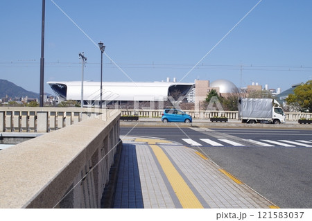 広島相生橋の風景 広島相生橋の風景 121583037