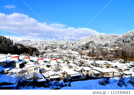 長野県小川村 村役場周辺を望む(長野県小川村)【2024.12】 121584681