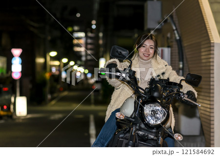 女性ライダーのナイトツーリング 東京 女性ライダーのナイトツーリング 東京 121584692