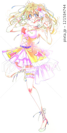 歌って踊るアイドル　金髪 121584744