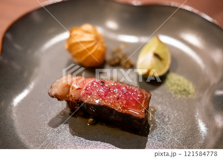 Medium rare Wagyu beef on plate 121584778