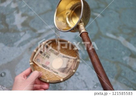 金蛇水神社で金運アップ 121585583