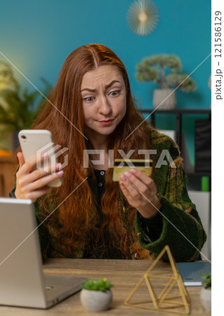 Annoyed businesswoman girl buying, bank refuse problem unsuccessful payment lack of money balance 121586129