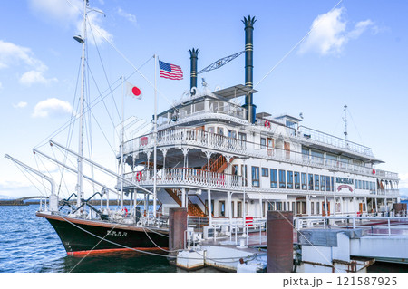 琵琶湖クルーズ船「ミシガン」（琵琶湖汽船）2024.12撮影 121587925