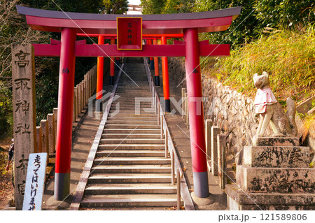 「天空の神社」神戸・六甲山系の高取山頂の高取神社（2024.12撮影） 121589806