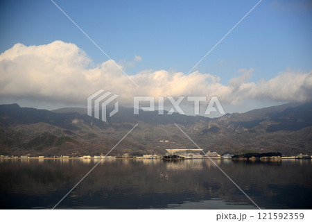 小豆島旅行田浦坂手港線より内海湾を望む-2 121592359