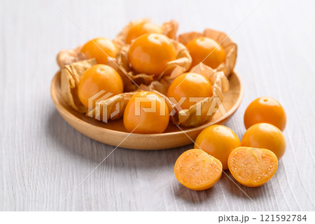 Cape gooseberry, Golden berry (Physalis peruviana) on white background, Healthy fruit Cape gooseberry, Golden berry (Physalis peruviana) on white background, Healthy fruit 121592784