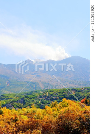 北海道紀行　　10月上旬の十勝岳連峰　　秋の十勝岳　　紅葉の十勝岳　　望岳台からの十勝岳連峰 121592920