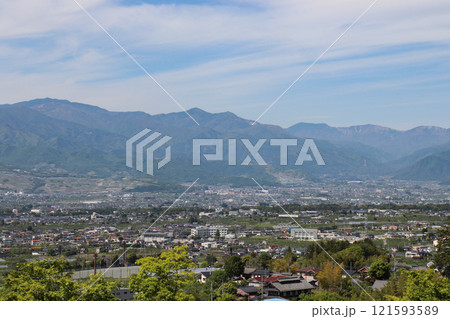 笛吹市の街並み（山梨県笛吹市） 121593589