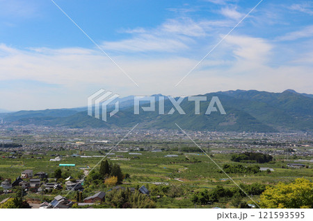 笛吹市の街並み（山梨県笛吹市） 121593595