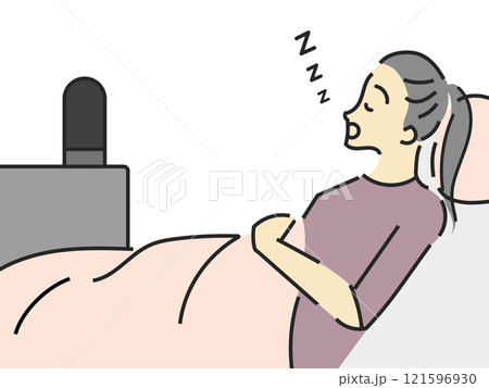 寝ている女性 寝ている女性 121596930
